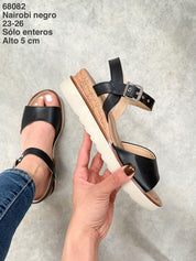 68082 Nairobi Negro